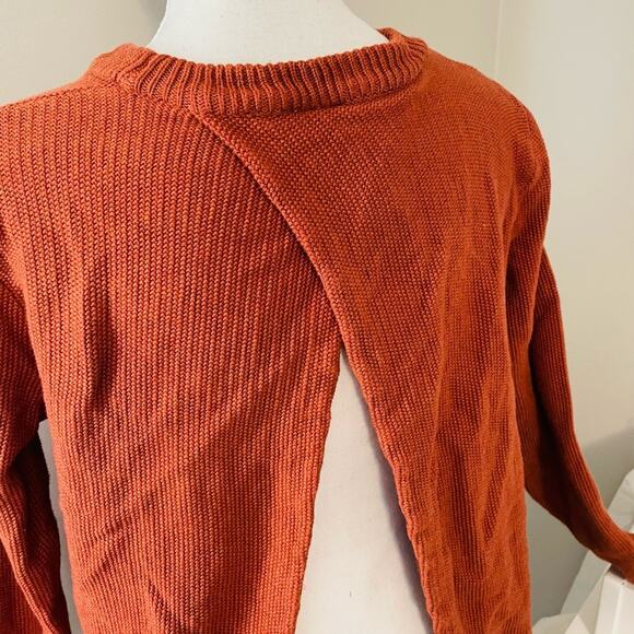 Sahalie Split Back Sweater - Picture 5 of 7